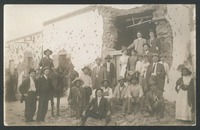 Juárez residents pose after the May 8-10, 1911 battle.